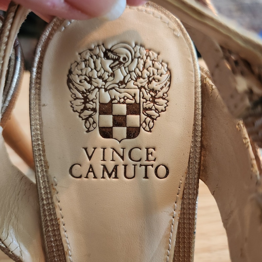 Vince Camuto Costina Embossed Metallic Leather Strappy Dress Sandal Sz 11M FLAWS - Picture 11 of 16